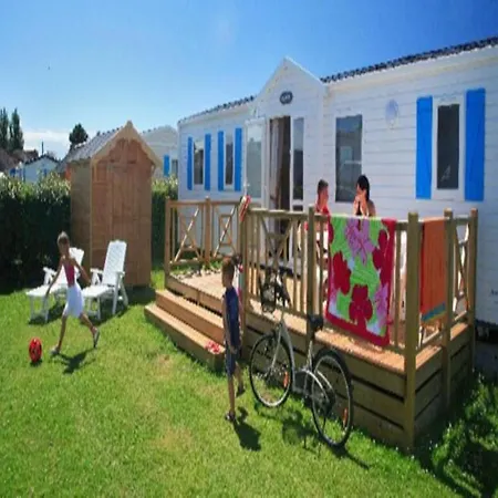 Kemping Camping La Route Blanche 5*