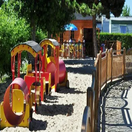 Camping La Route Blanche 5*