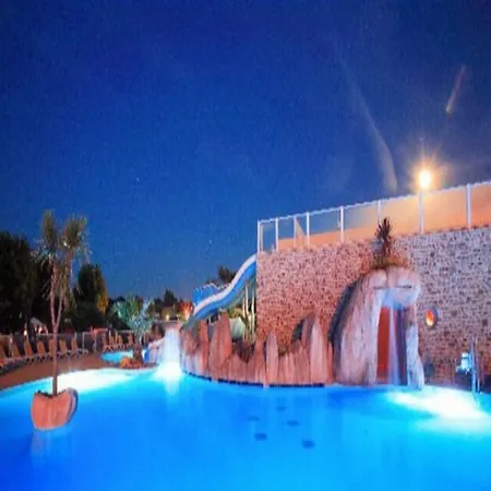 Camping La Route Blanche Kemping 5*